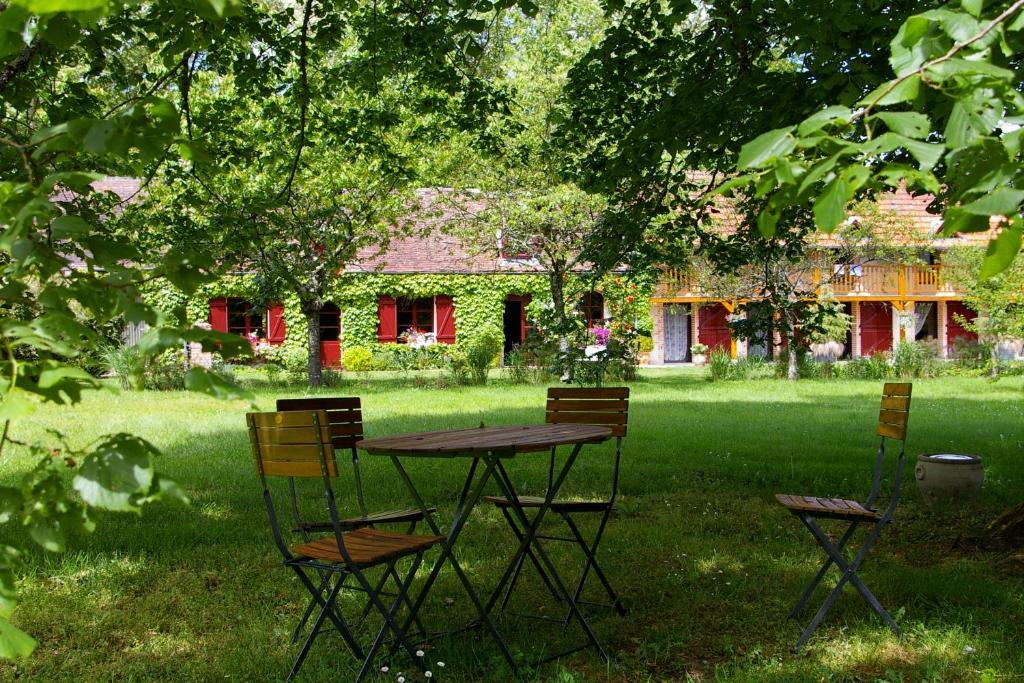 Chambres D'Hotes - Domaine De MontizeauLailly-en-Val エクステリア 写真